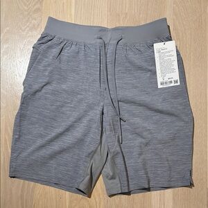 Lululemon T.H.E short 9” lined